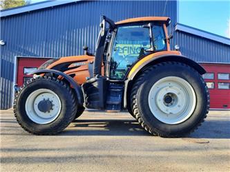 Valtra T 174