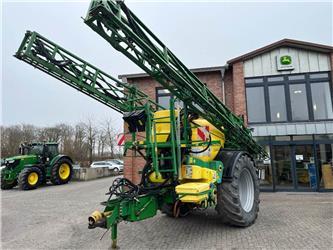 John Deere 840
