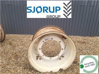 New Holland 8360 Rim