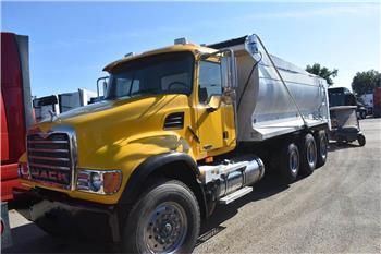 Mack GRANITE CV713