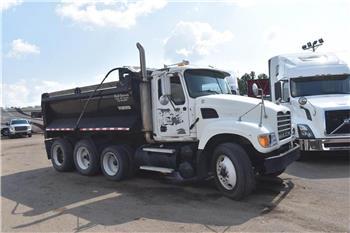 Mack GRANITE CV713