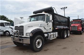 Mack GRANITE GU713