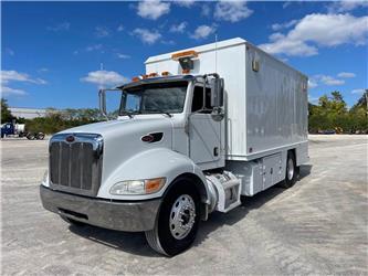 Peterbilt 335