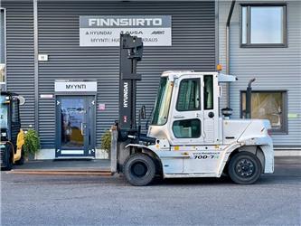 Hyundai 70 D-7 A