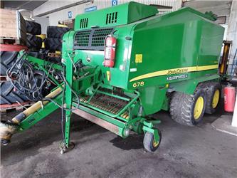 John Deere 678