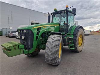John Deere 8430