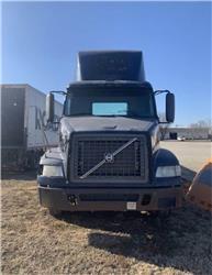 Volvo VNM64T200