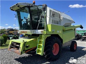 CLAAS Mega 350