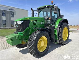 John Deere 6195M