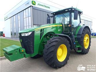 John Deere 8245R