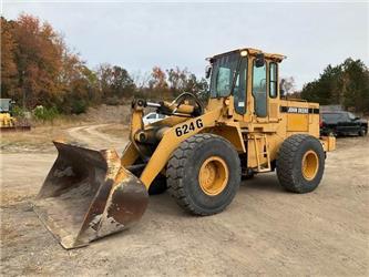 John Deere 624G