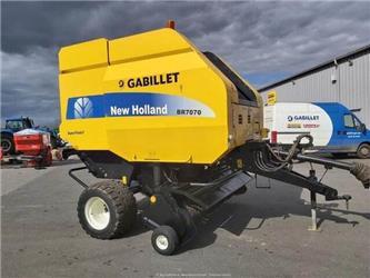 New Holland BR7070