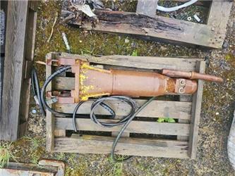 Brokk Hydraulik Hammer für elek. Abbruchbagger 180