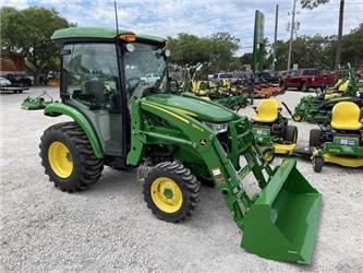 John Deere 3033R