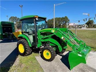John Deere 3046R