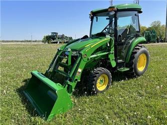 John Deere 3046R