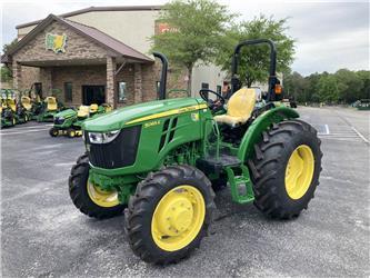 John Deere 5065E