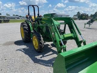 John Deere 5065E