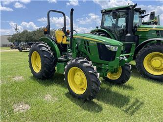 John Deere 5075E