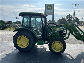 John Deere 5075E