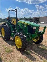 John Deere 5075E