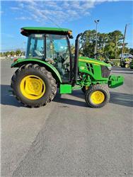 John Deere 5075M