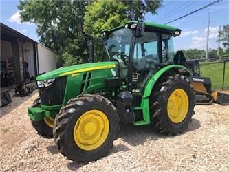 John Deere 5115M