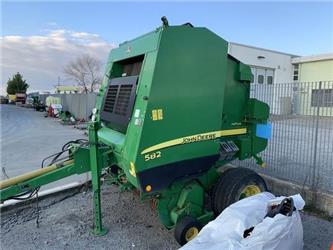 John Deere 582