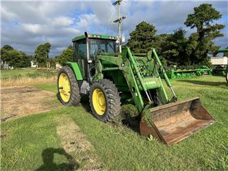 John Deere 7410