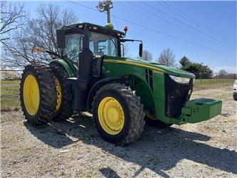 John Deere 8245R