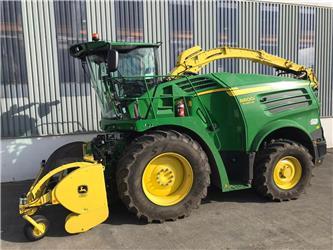 John Deere 8600