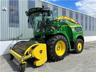 John Deere 8600