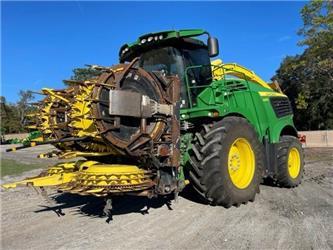 John Deere 9900