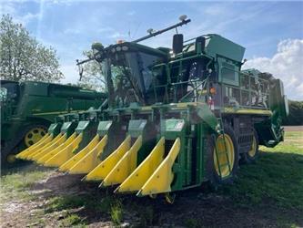 John Deere CP690