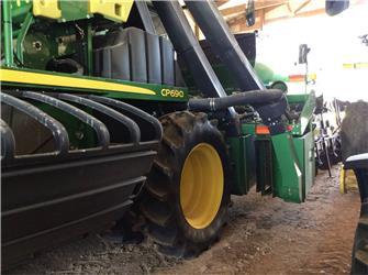 John Deere CP690
