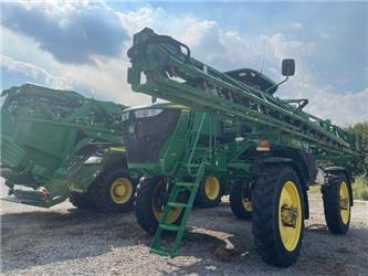 John Deere R4044