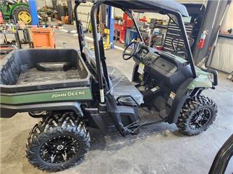 John Deere XUV 590M