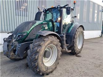 Valtra T214