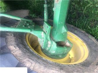 John Deere 6410 - Piasta
