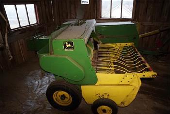 John Deere 332 A