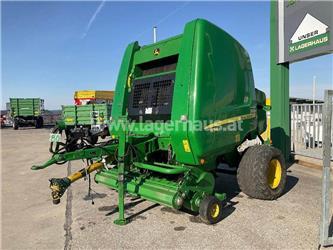 John Deere 854