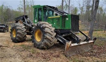 John Deere 848H