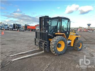 JCB 940