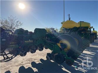 John Deere 1775NT