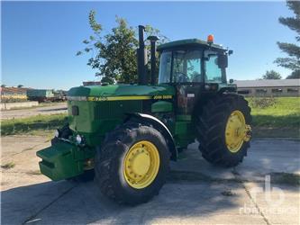 John Deere 4755