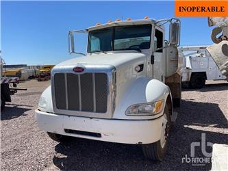Peterbilt 337
