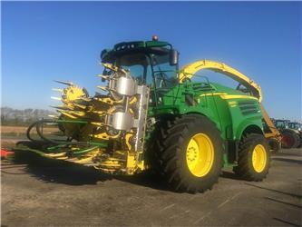 John Deere 8600