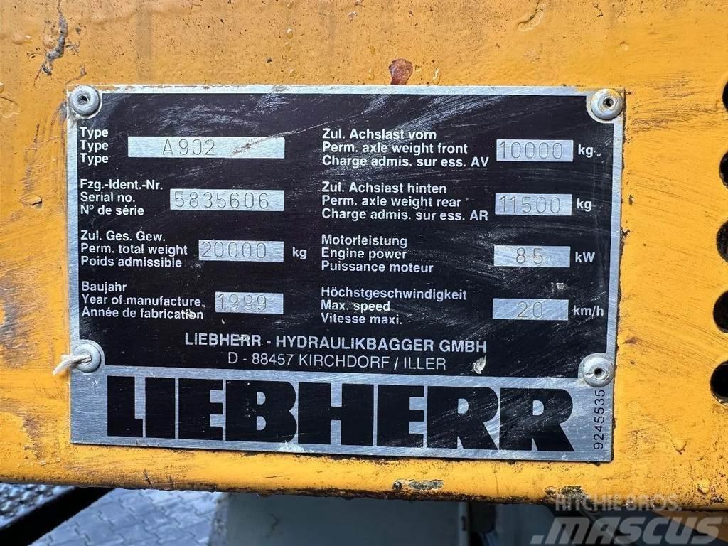 Liebherr A 902 Bageri za prenos primarnih/sekundarnih sirovina