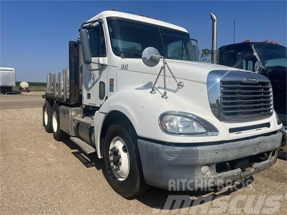 Freightliner COLUMBIA 120 Kamioni cisterne