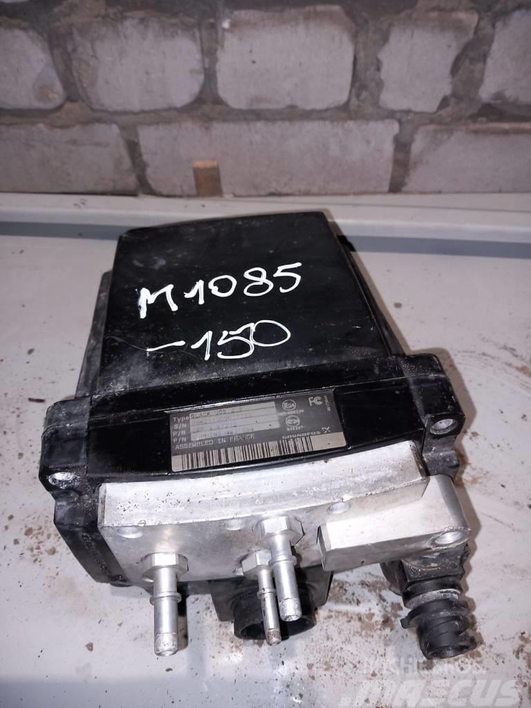 MAN TGX 18.440 AdBlue pump Engines